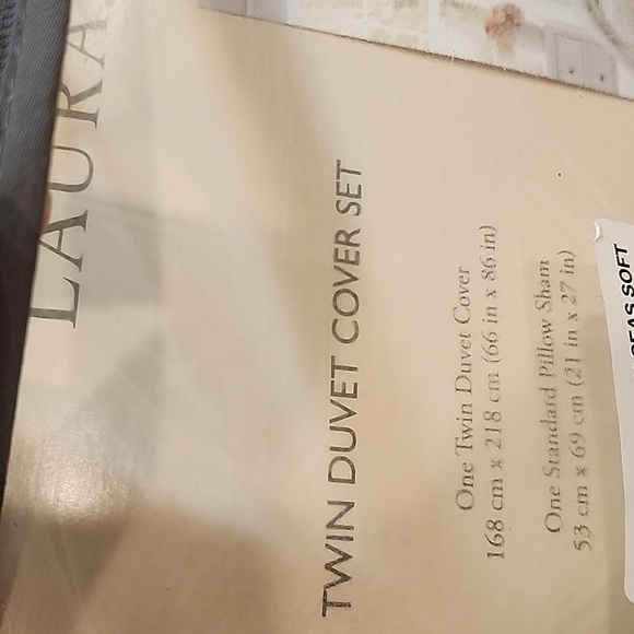 Laura Ashley Twin Pink and Green Floral Duvet Cover Set Nwt Cottagecore Feminine - Picture 3 of 3